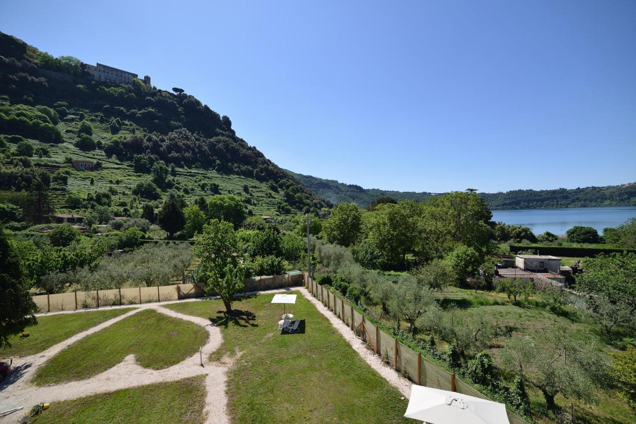 Il Lago Di Nemi Exteriör bild